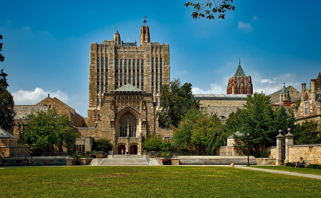 6 Stunning Facts about Yale University